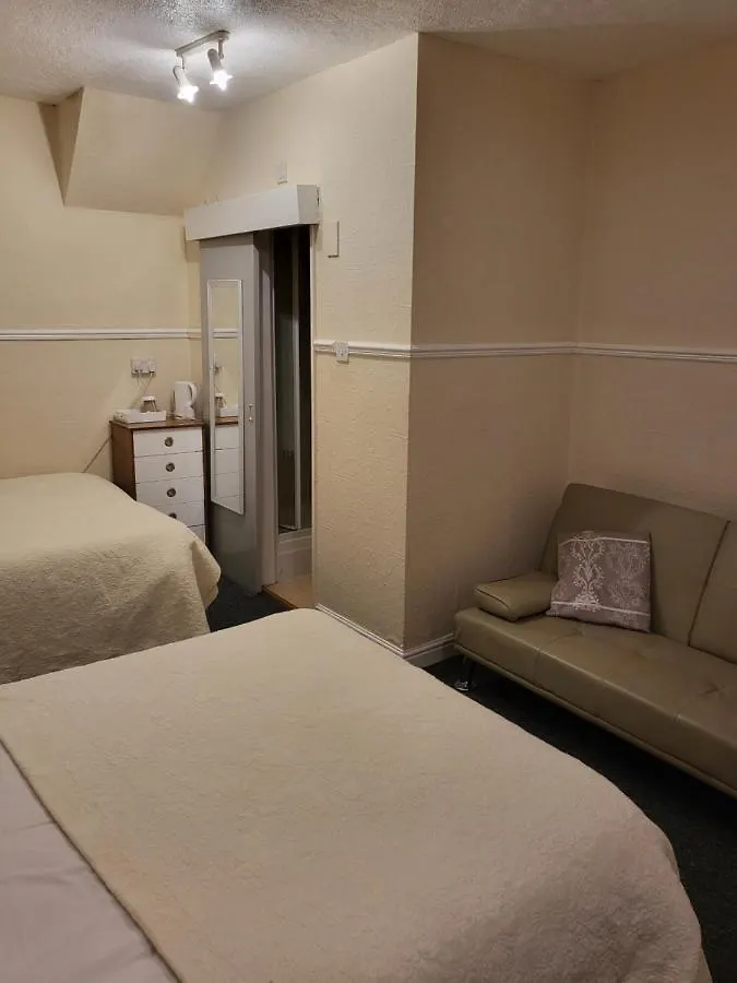 Talbot House Hotel Blackpool 3*,