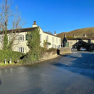 The Racehorses 3* Kettlewell